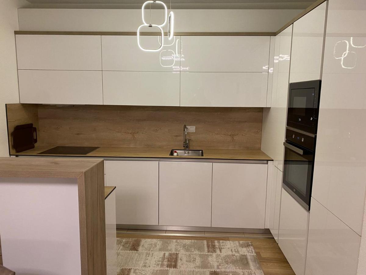Violin 2 Bedroom Apartment Downtown Prizren Extérieur photo